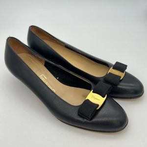 Salvatore Ferragamo Bow Low Heels